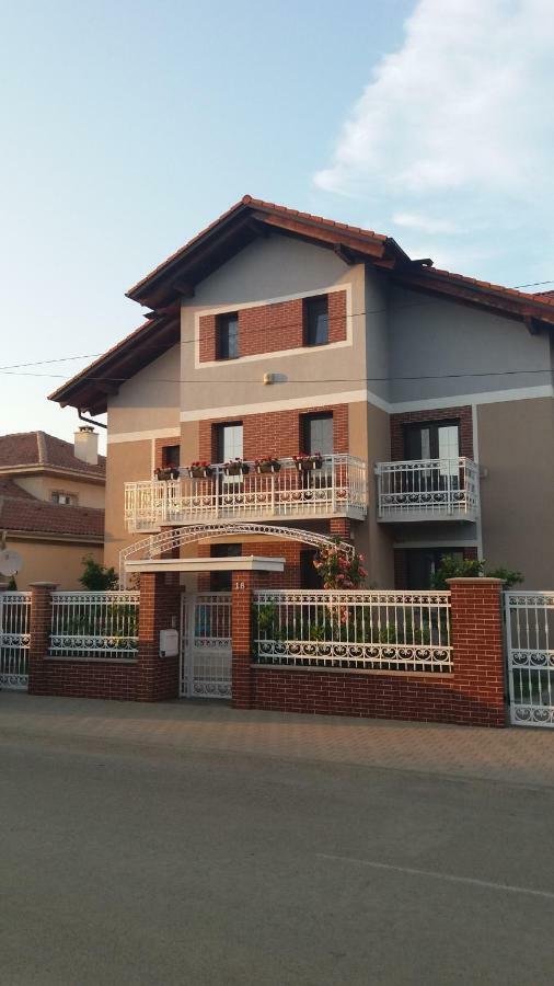 Enjoy Apartment Тимишоара Екстериор снимка